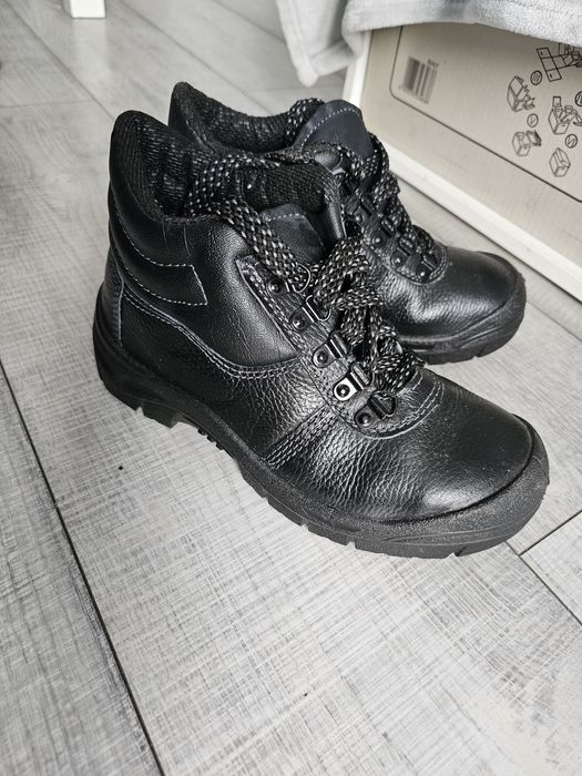 Buty BHP prawie nowe