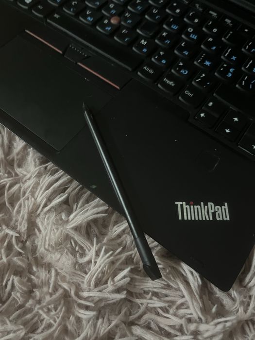 Lenovo ThinkPad 1X Yoga Ноутбук