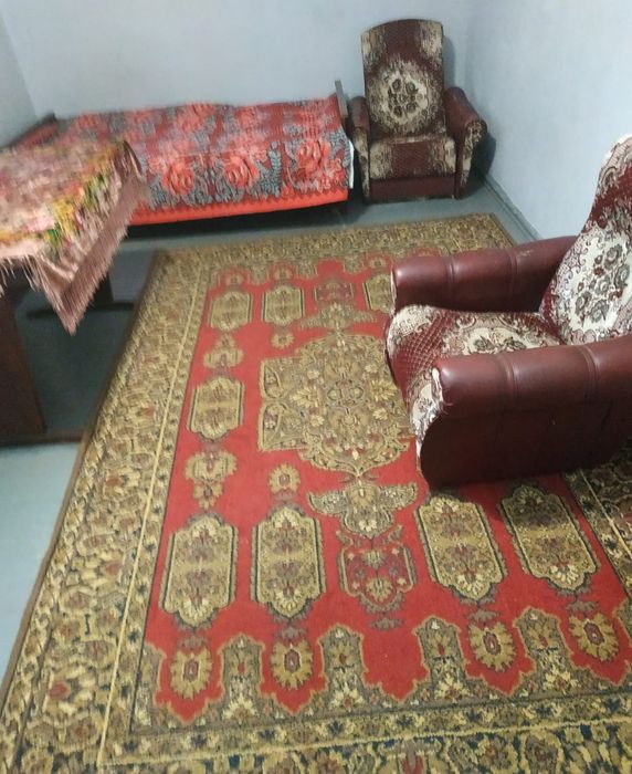 Продаж або довгострокова оренда частини будинку (4 кімнати)  в районі Ремзаводу.