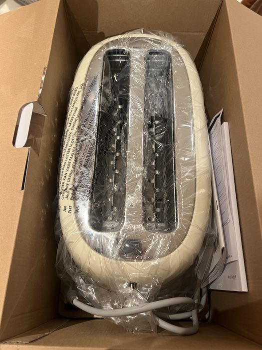 VENDIDO!  -35% SMEG Torradeira 4 tostas beige - NOVO