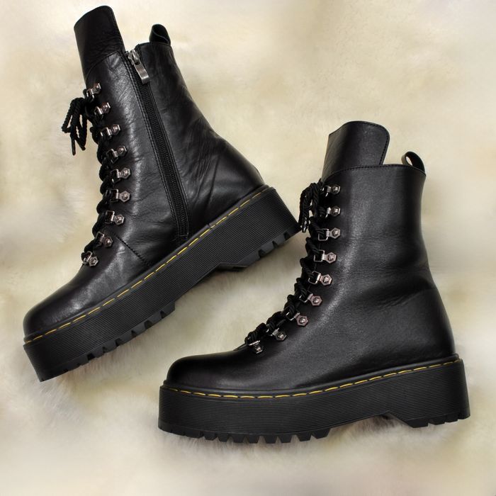 Жіночі високі черевики зимові демі натуральні Dr. Martens р. 39 40 41