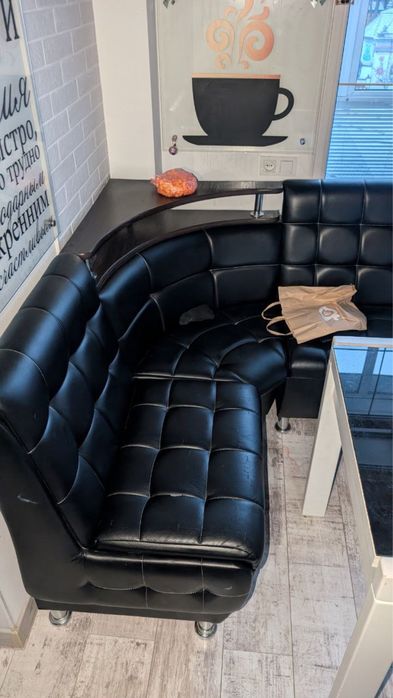 Продам Кухонный уголок б/у