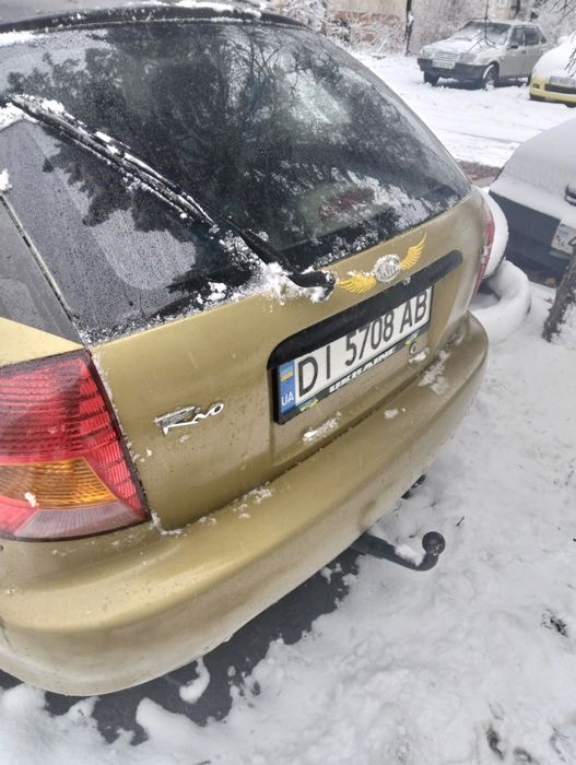 Кіа Ріо 1 покоління