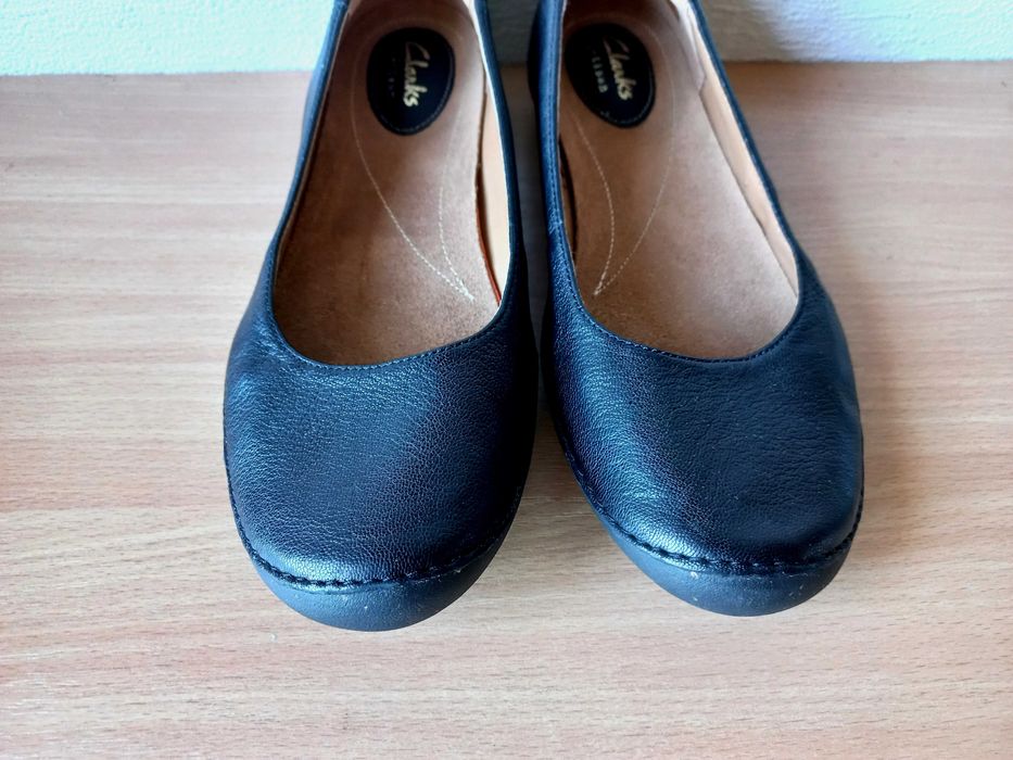 Суперові шкіряні туфлі Clarks 38 р.