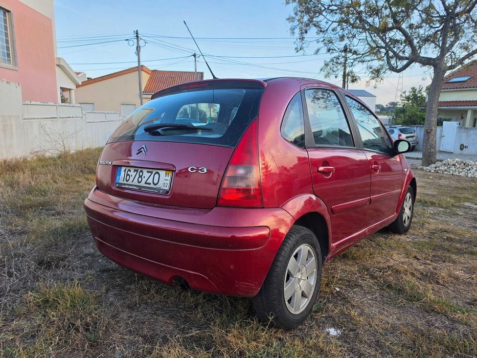 Citroën C3 1.2 com poucos quilometros