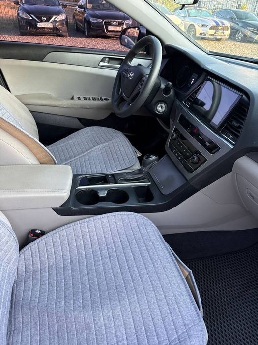 Hyundai Sonata 2.4.2016 год. Цена 7500$. Обслужена. Супер авто.