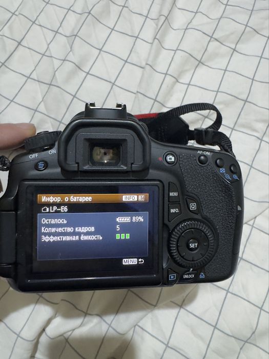 Canon EOS 60D + EFS18-135mm 1:3.5-5.6