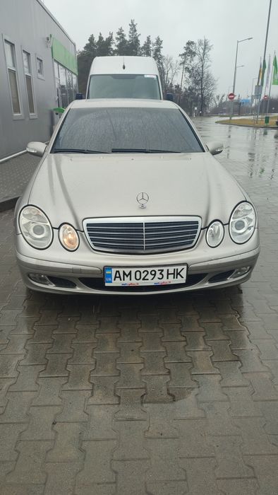 Продам машну мерседес