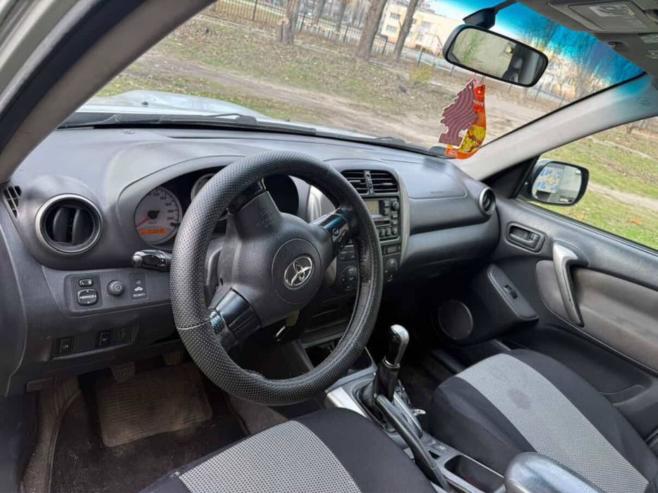 Продам Toyota Raf4