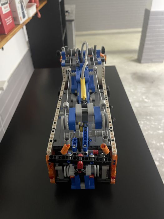 Conjunto Lego Reboque para Trabalhos Pesados 42128