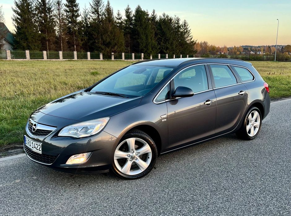 Opel Astra 1.4 Turbo Benzyna, Bezwypadkowa, Sprowadzona, Bogate wyp. Zadbana POLE