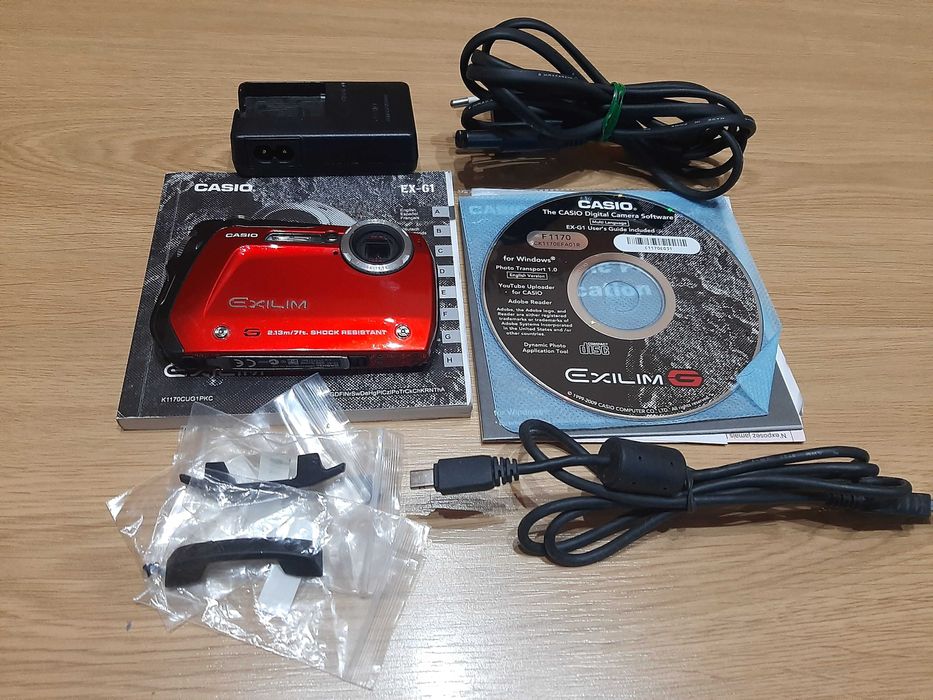 Casio waterproof digital camera64284406473218121