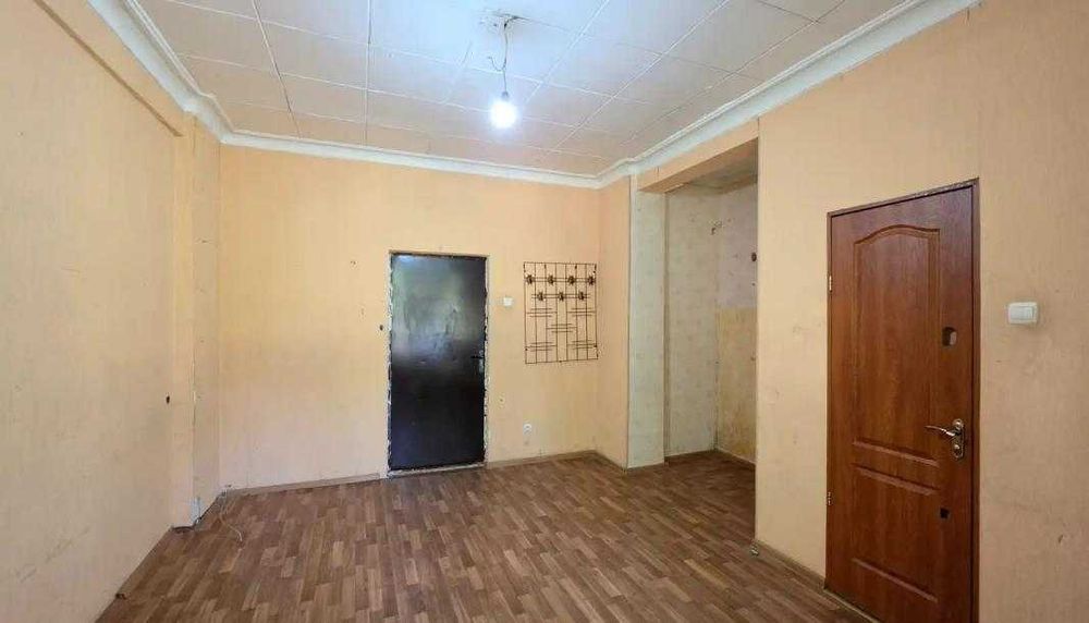 Продам гостинку в районе Аэропорта