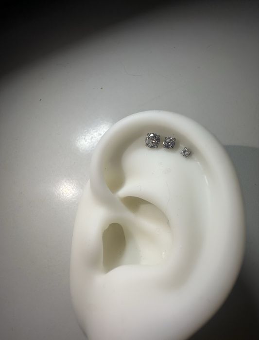 Титановий пірсинг лабрет! пірсинг в хрящ кластер