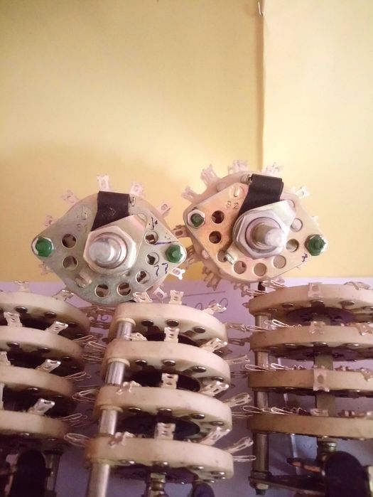 Переключатели посеребрянные.