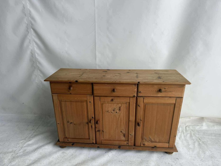 Komoda z litego drewna