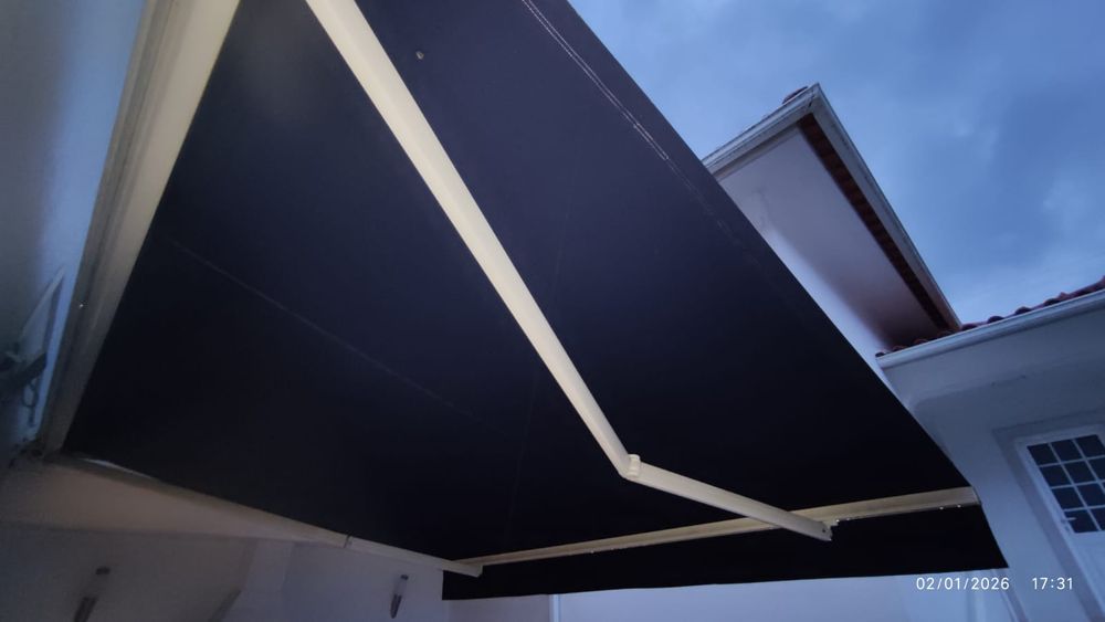 Toldo retrátril automático + estrutura Somfy
