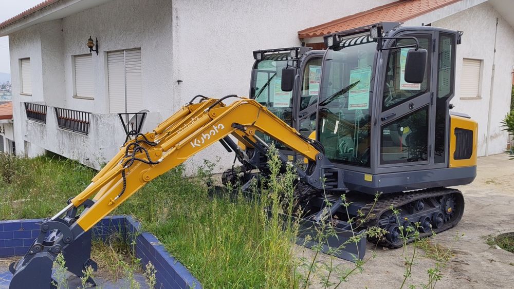 Mini Escavadora giratória 2.5 toneladas KUBOTA