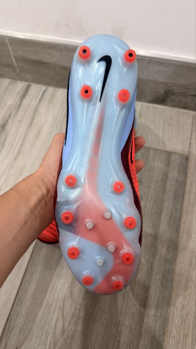 Nike phantom elite