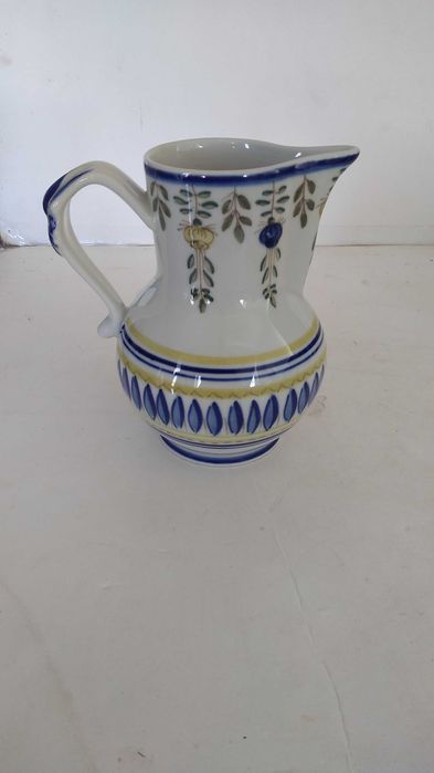 Jarro de mesa médio em faiança tradicional de Viana, NOVO!