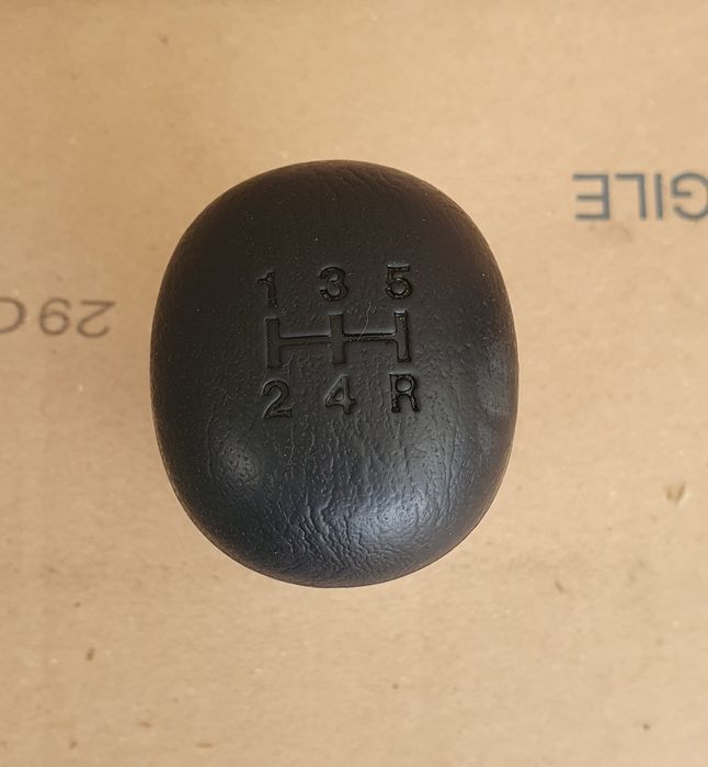 Gałka zmiany biegów Suzuki Grand Vitara