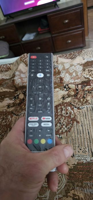 Телевизор Sony, 34 дюйма.