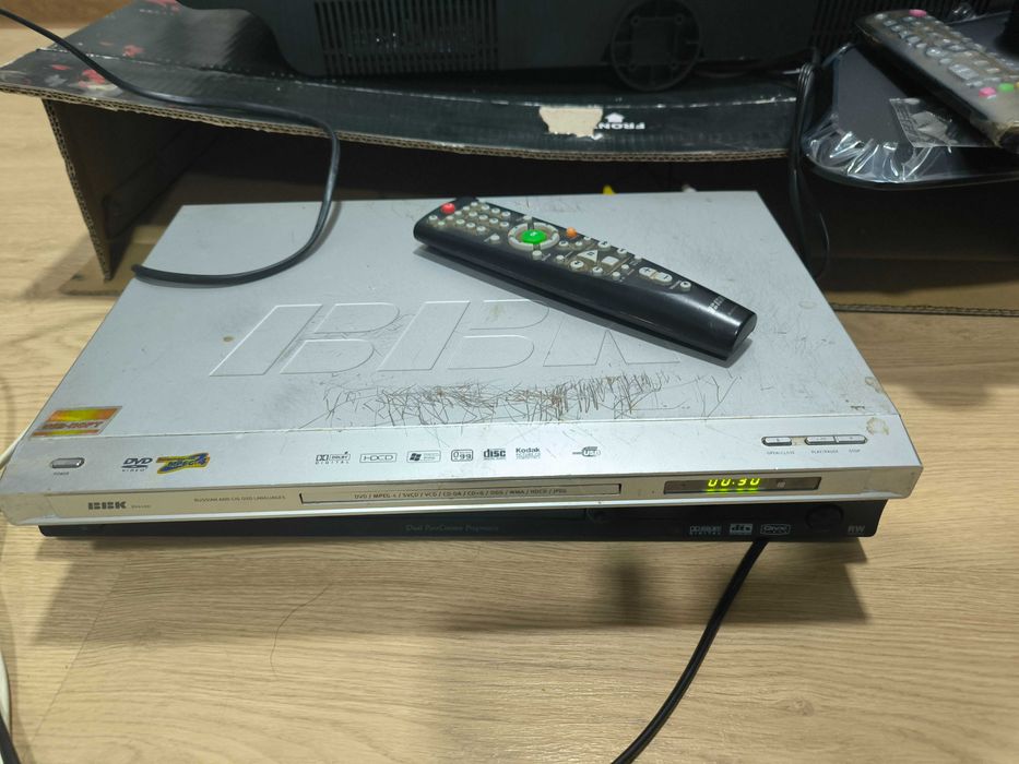 Телевізор 32 LED TOMSON 32B2600,  DVD програвачі супутникові ресивери