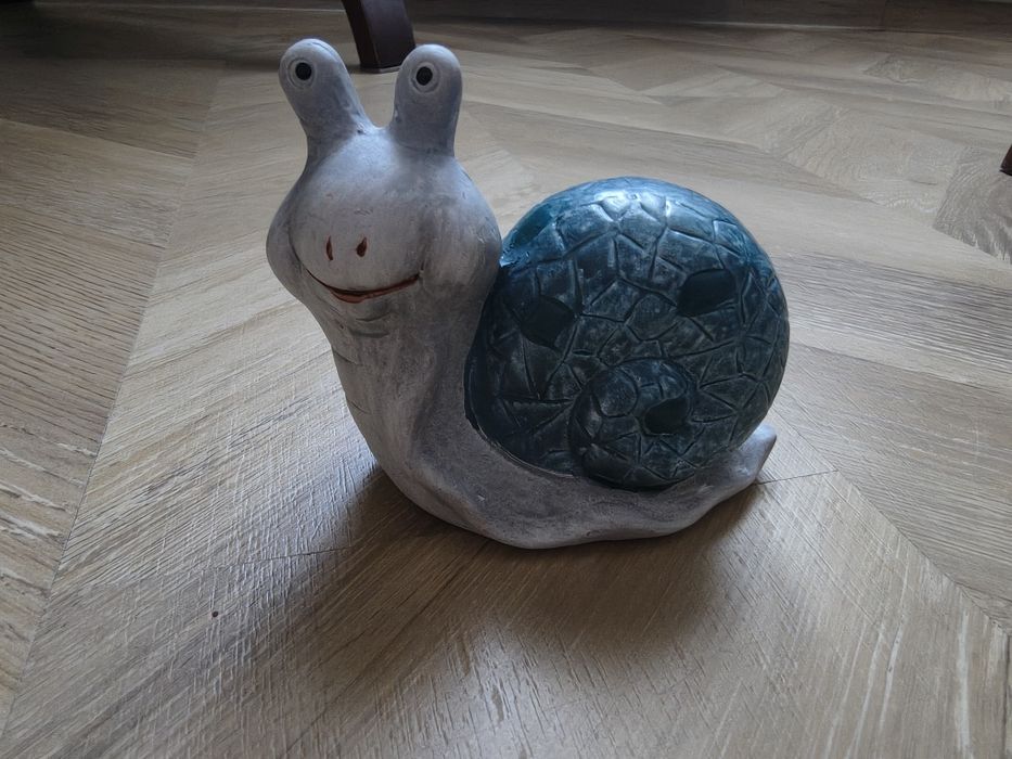 2 małe figurki ogrodowe nowe