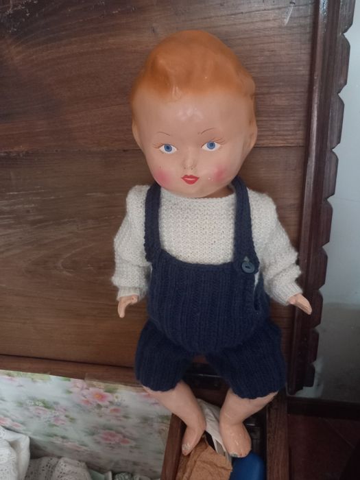 Boneco muito antigo