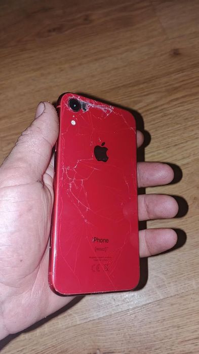 продам айфон 10 на 64 памяті