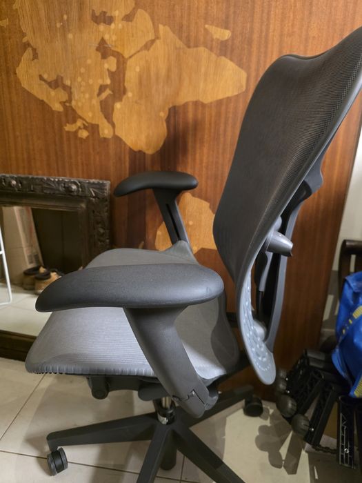Fotel Herman Miller Mirra 2