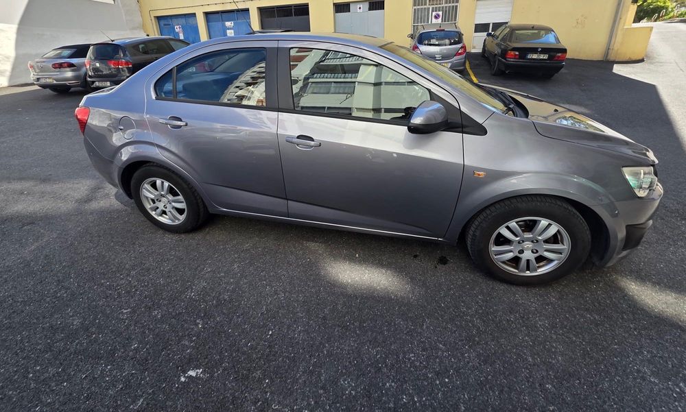 Chevrolet Aveo Sedan 1.2