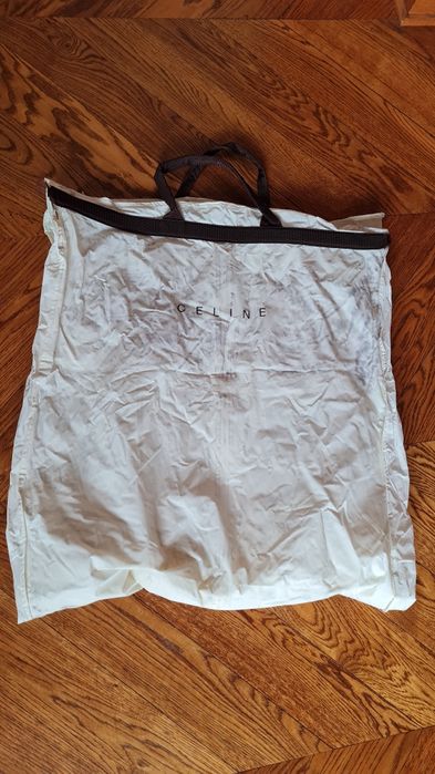 Pokrowie na ubranie Celine