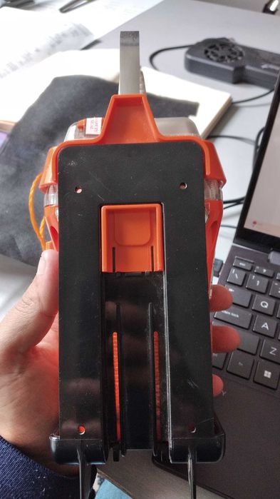 EPIRB / RÁDIO BALIZA - GME EPIRB GPS - Bateria Substituida 08/2022