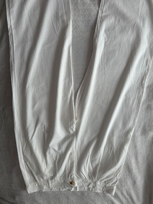 Białe świetne spodnie prosta nogawka L XL 40 len bawełna