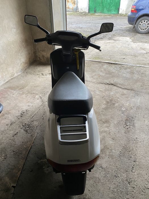 Honda Lead AF 20