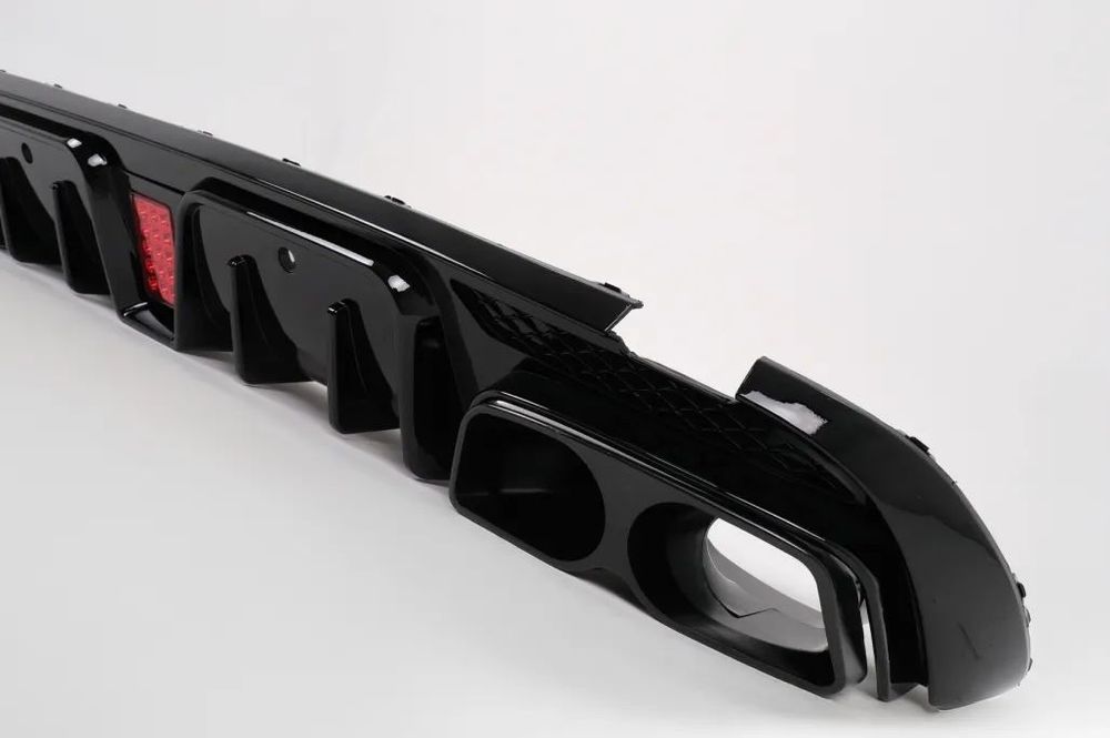 Difusor com Ponteiras Mercedes C W205 SW205 (2014 a 2020)