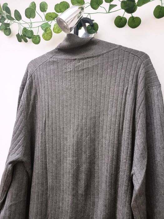 Camisola Cinzenta de Malha Fina de Homem