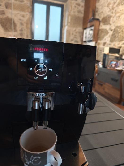 Máquina de café jura impressa j7