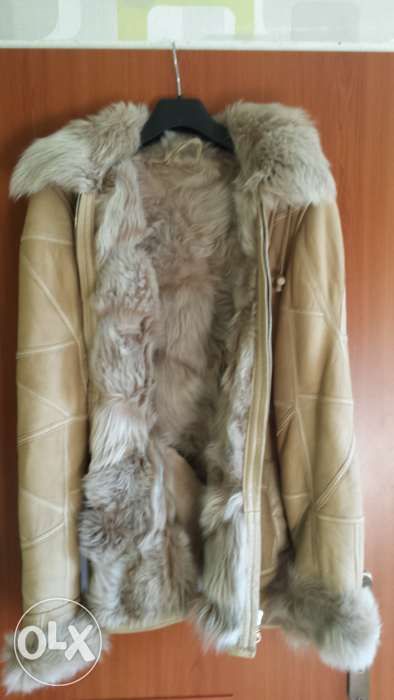 Sprzedam elegancki naturalny kożuch damski w rozmiarze M (38)