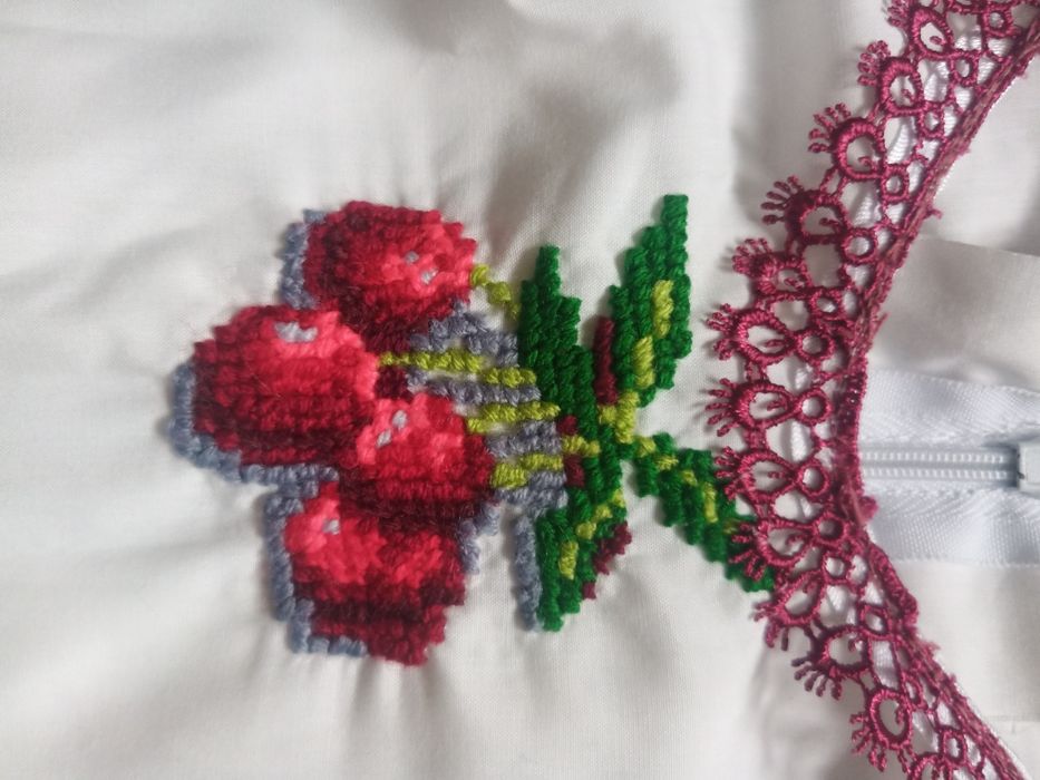 Вишите платтячко