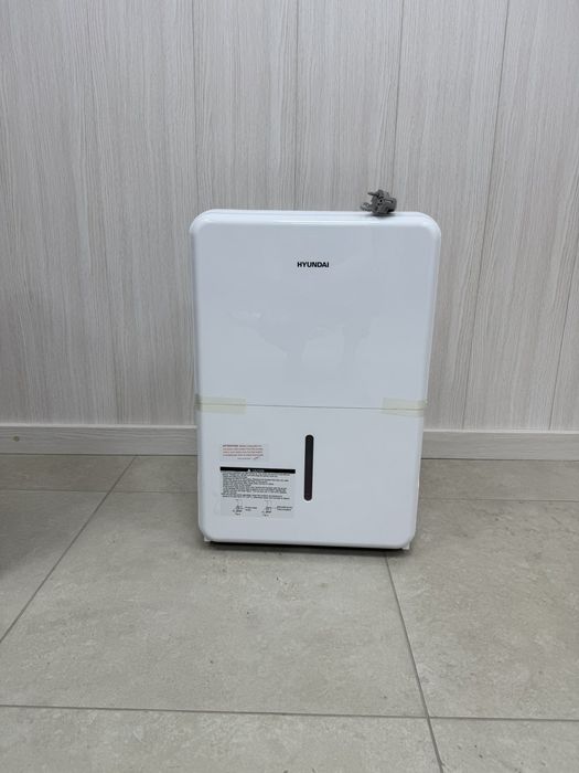 Осушувач Hyundai HDH50UA