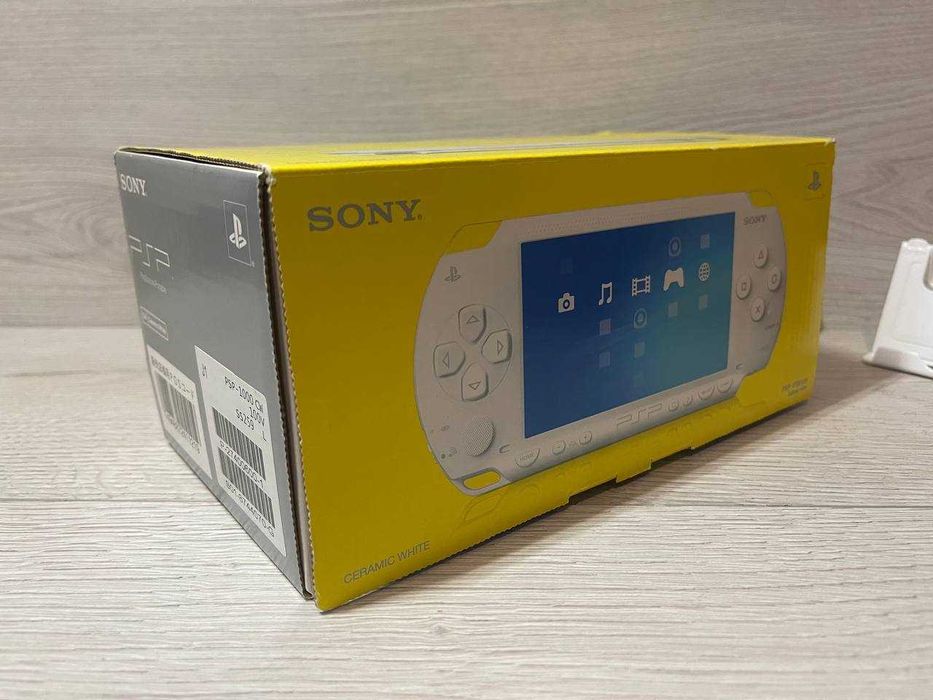 Sony PSP White 64GB+70 Ігор встановлено + Повний комплект в коробці