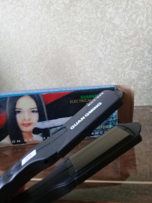 Новый утюжок выпрямитель для волос