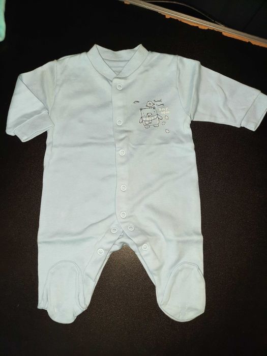 LOTE 26 peças bebê tam. 0 meses