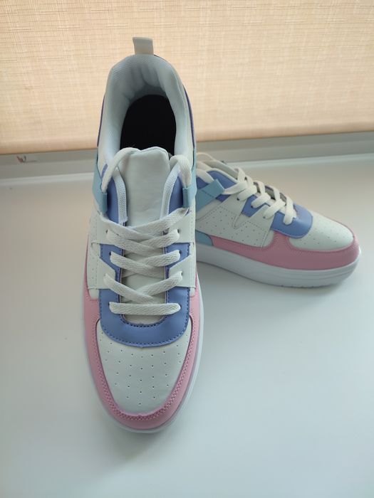 Жіночі супер кросівки