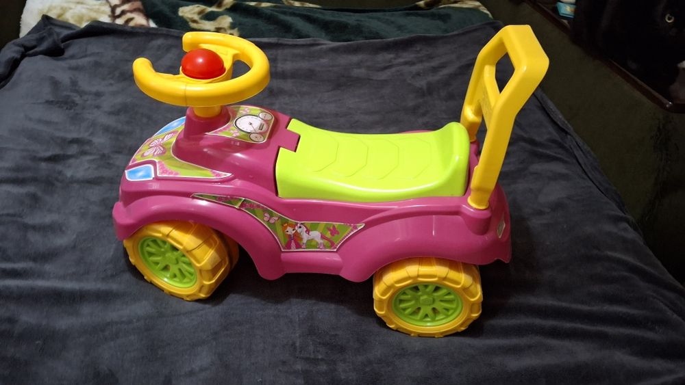 Машинка толокар для дівчинки 1,5-3,5роки