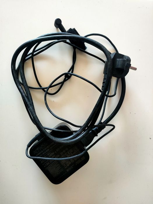 Asus A541U - Damaged64283971647874122