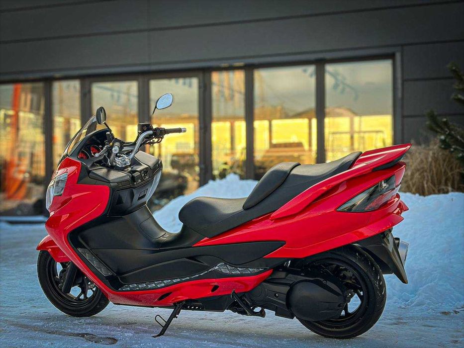 Японський Максі-Скутер Suzuki SkyWave 250 CJ44A в Арт мото Житомир
