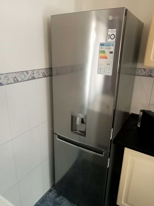 Frigorífico - combinado Ariston como novo